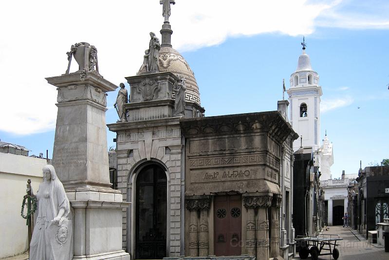 20071201_111630  Can SD950 4000x2667 .jpg - Recoleta Cemetary